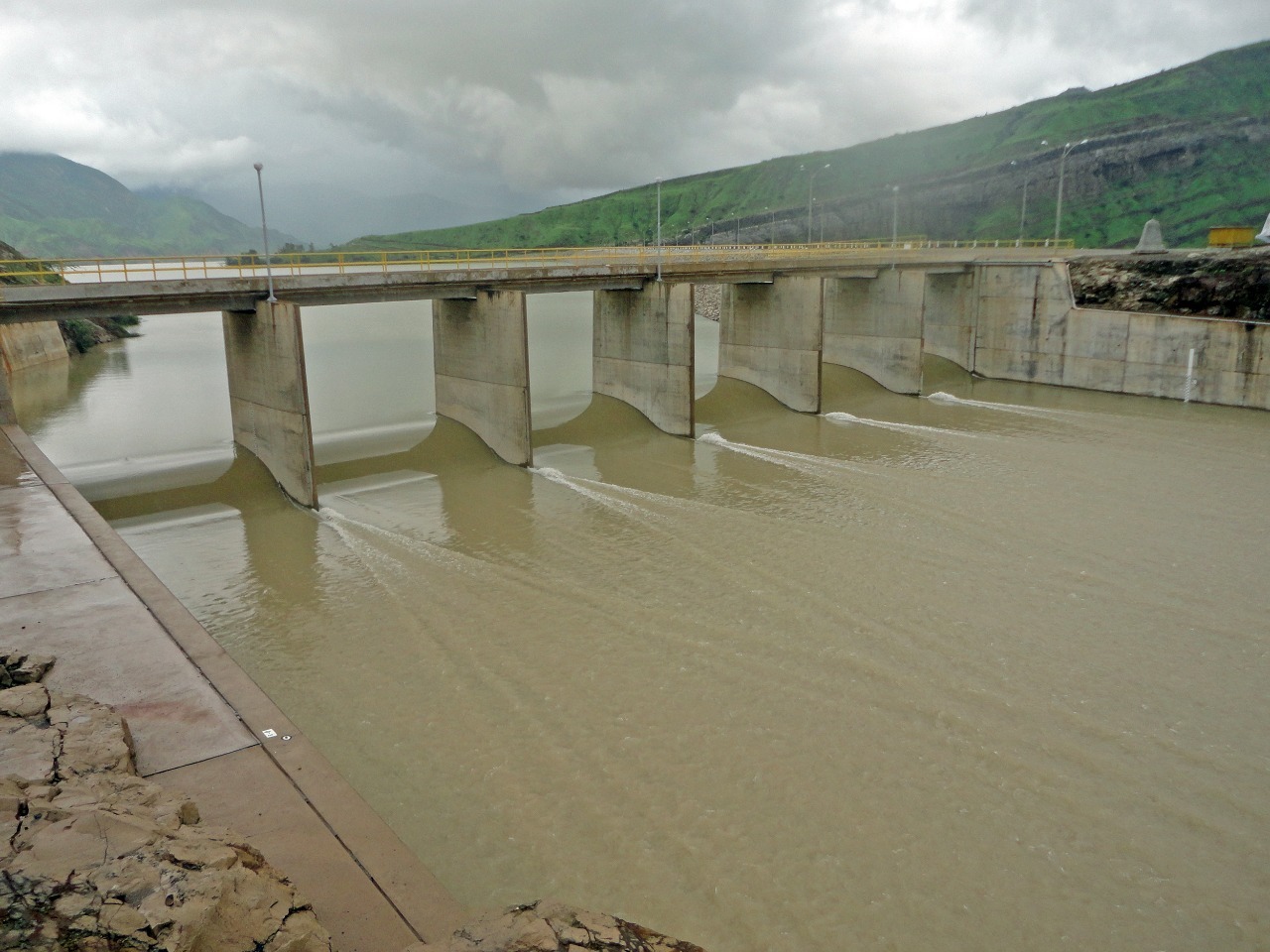 El Ejecutivo realizará acciones inmediatas entre los tres niveles de Estado ,junto a entidades privadas, para asegurar el suministro de agua en los distritos comprometidos.