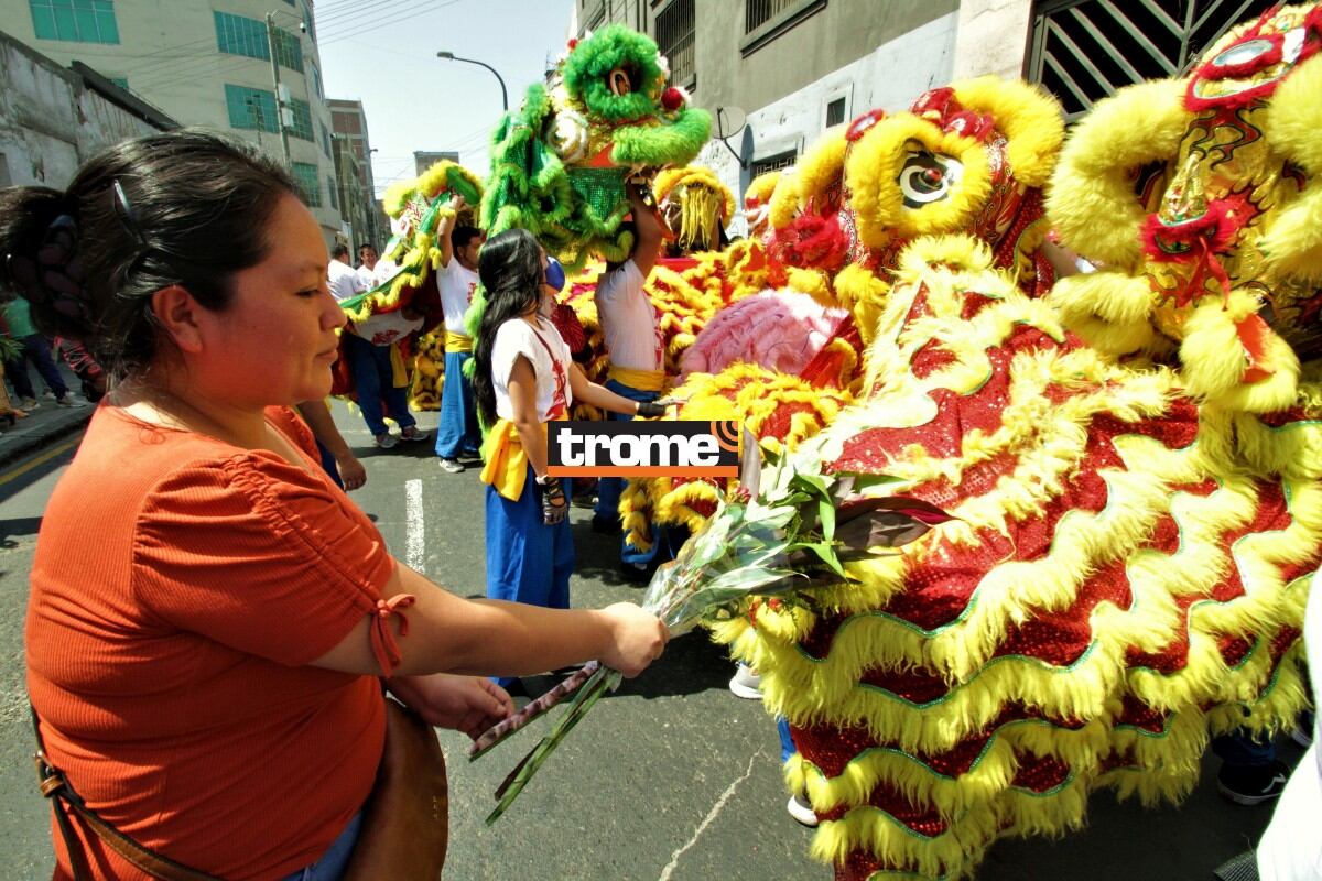 Muchos apreciaron el recorrido de esta tradicional y colorida danza relacionada a la prosperidad. (Entrevista: Isabel Medina / Foto; Alan Ramírez / Trome)