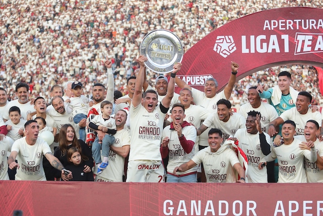 Celebración de Universitario como ganador del Torneo Apertura (Fotos: Jesús Saucedo)