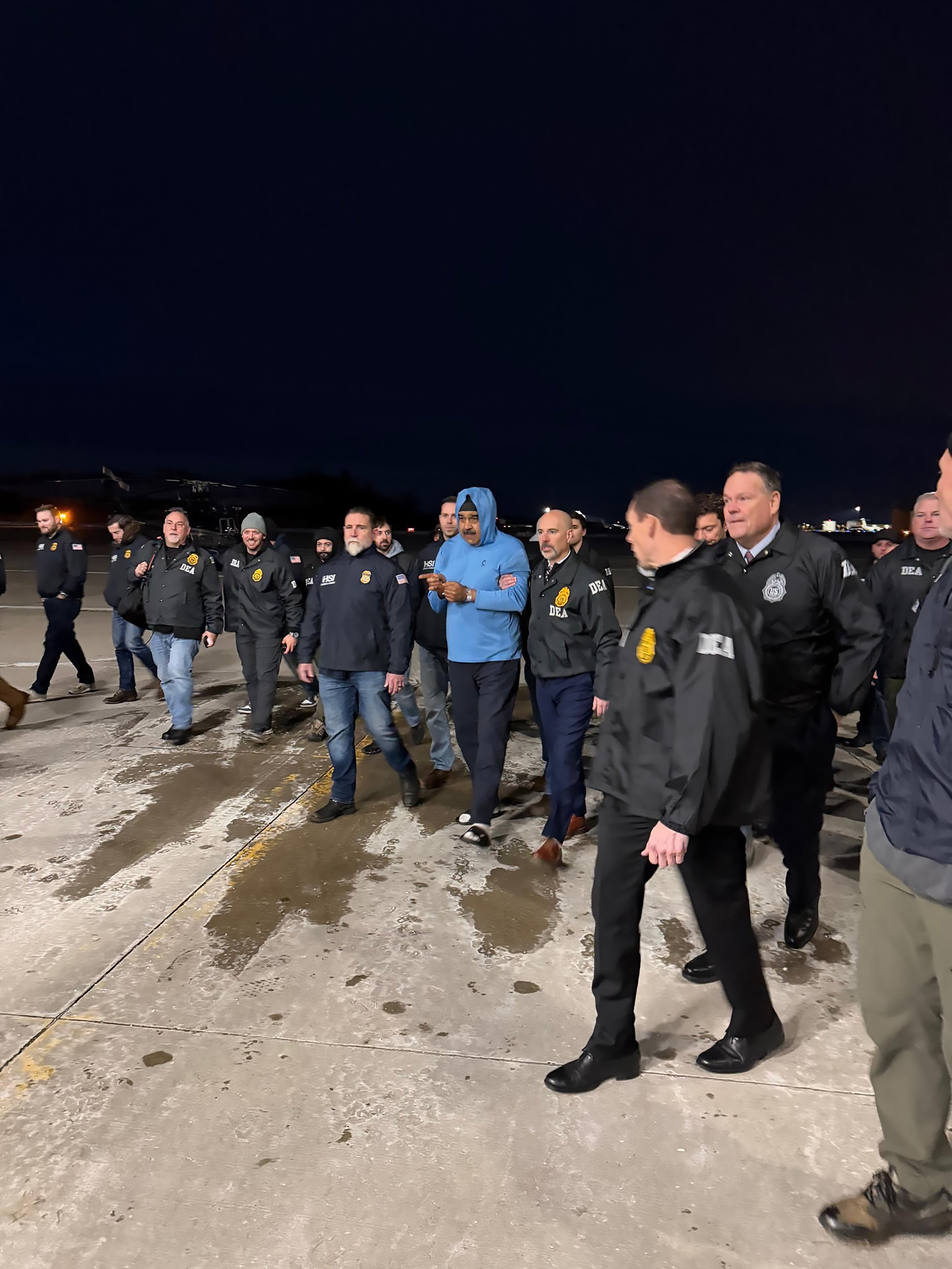 Nicolás Maduro y su esposa llegaron al aeropuerto cívico militar Stewart del condado de Orange (EFE)