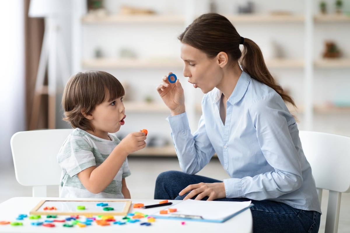 Cómo saber si un niño tiene problemas en el desarrollo del lenguaje. Foto: Istock.