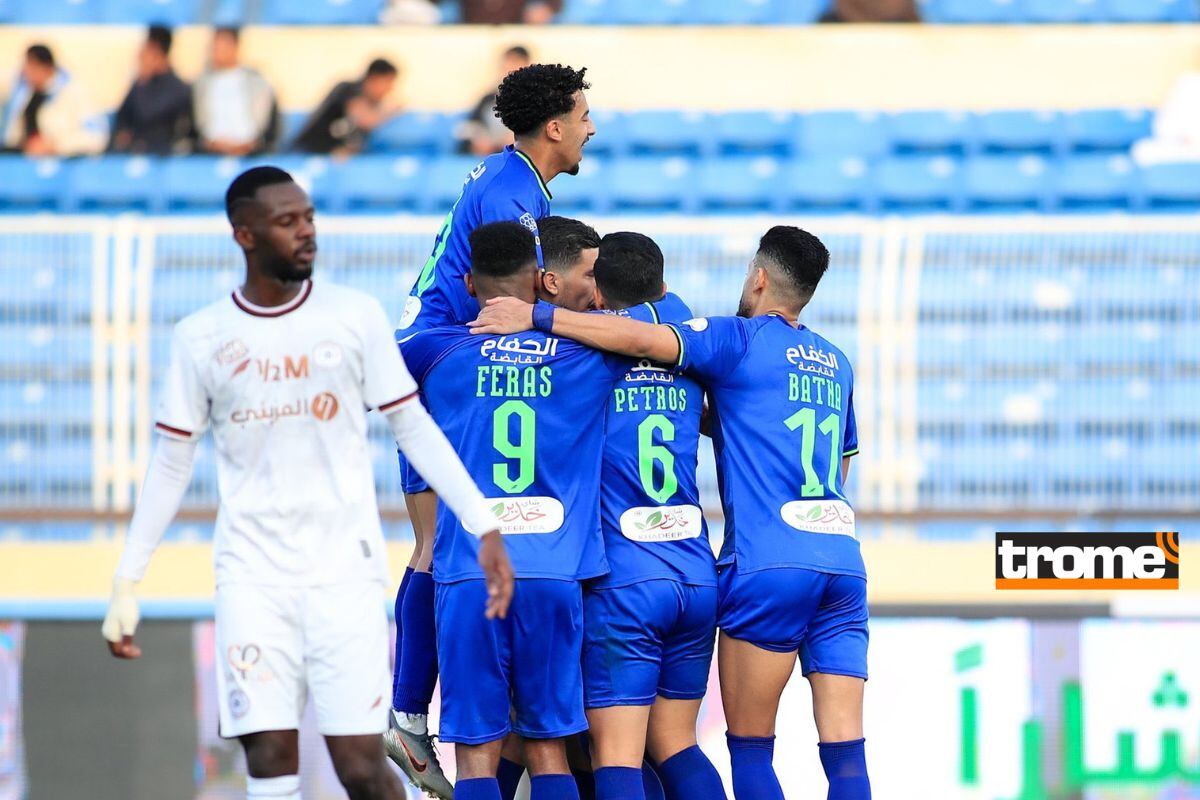 Christian Cueva colaboró para quye Al -Fateh escale hasta octava posición (@enfatehclub)