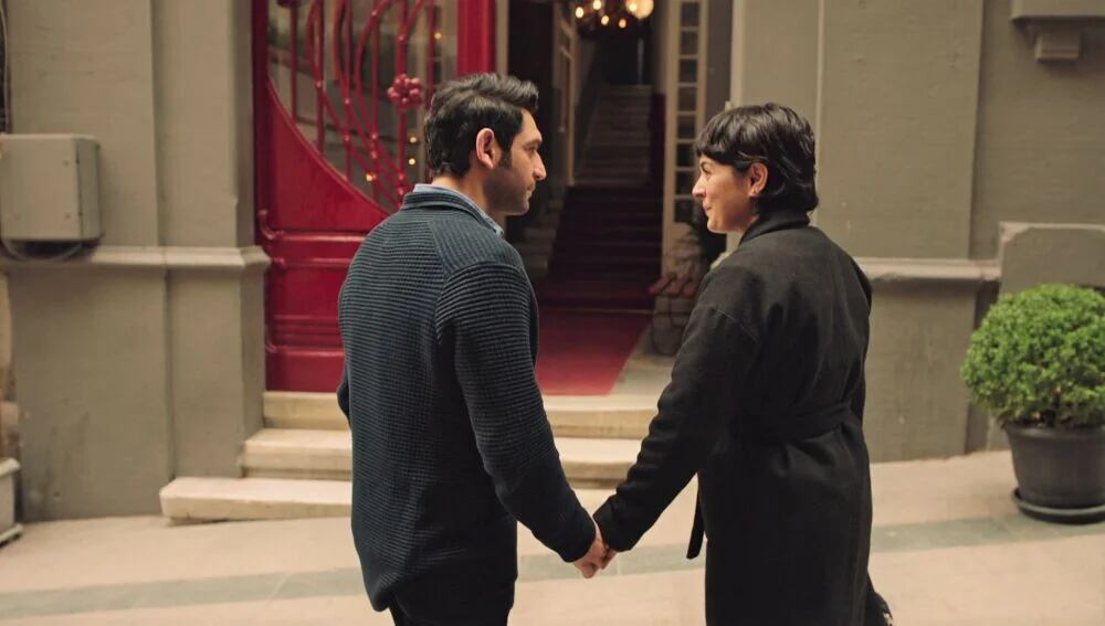 Safiye y Naci seguirán fortaleciendo su relación (Foto: OGM Pictures)