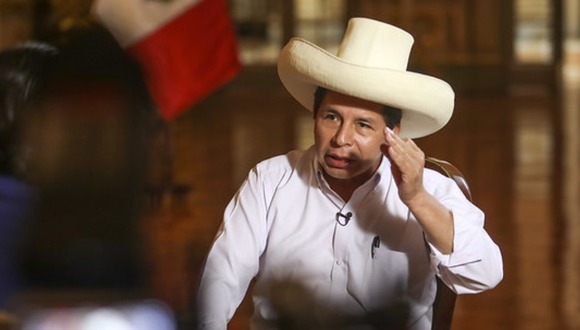 Pico Tv: El presidente ante un periodista (II) Pedro Castillo y ...