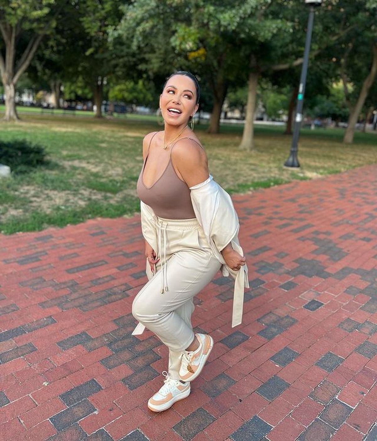 La artista luce su renovada figura (Foto: Chiquis Rivera / Instagram)