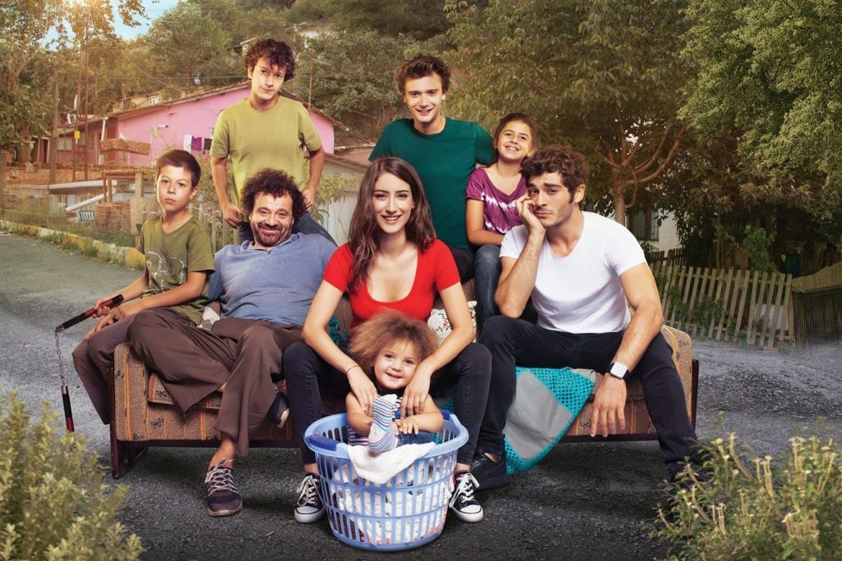 La telenovela "Bizim Hikaye" también es conocida como "Amor de familia" (Foto: Med Yapım)