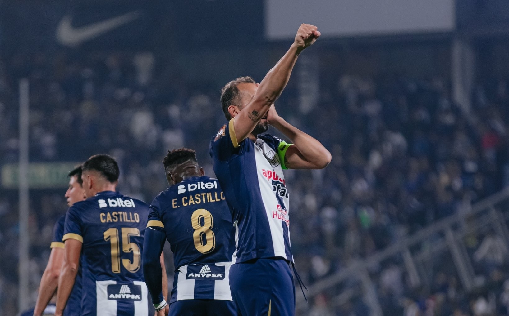 Hernán Barcos puso el quinto gol de Alianza Lima ante Binacional. (Foto: Alianza Lima)