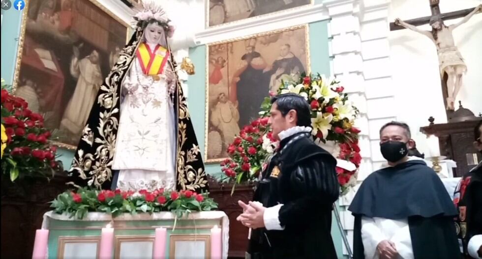 La Tuna España estuvo en el Convento de Santo Domingo para rendir homenaje a Santa Rosa de Lima. (Trome)