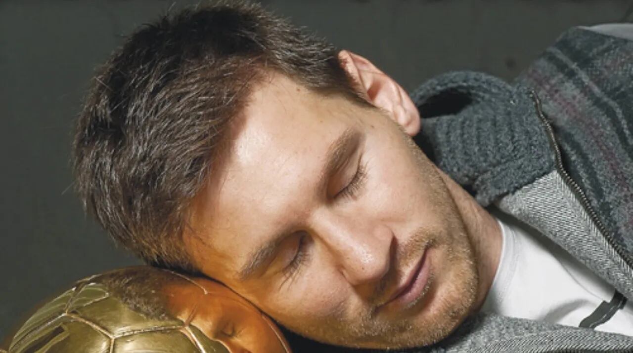 Lionel Messi es una persona que duerme mucho según cuentan sus compañeros de equipo.
