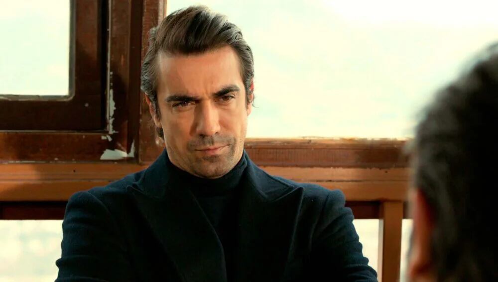 El actor İbrahim Çelikkol como Hakan Gümüşoglu en la telenovela turca "Tierra amarga" (Foto: Tims & B Productions)