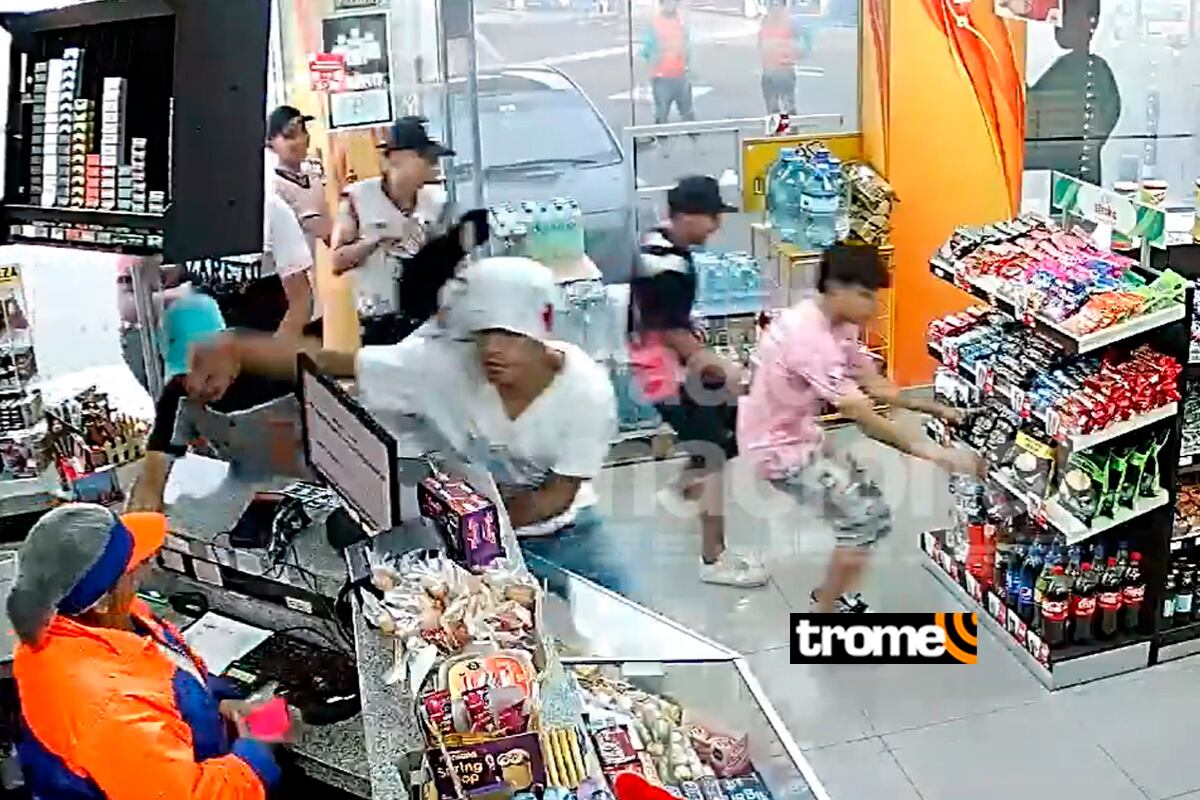Jóvenes asaltan a minimarket del Callao.