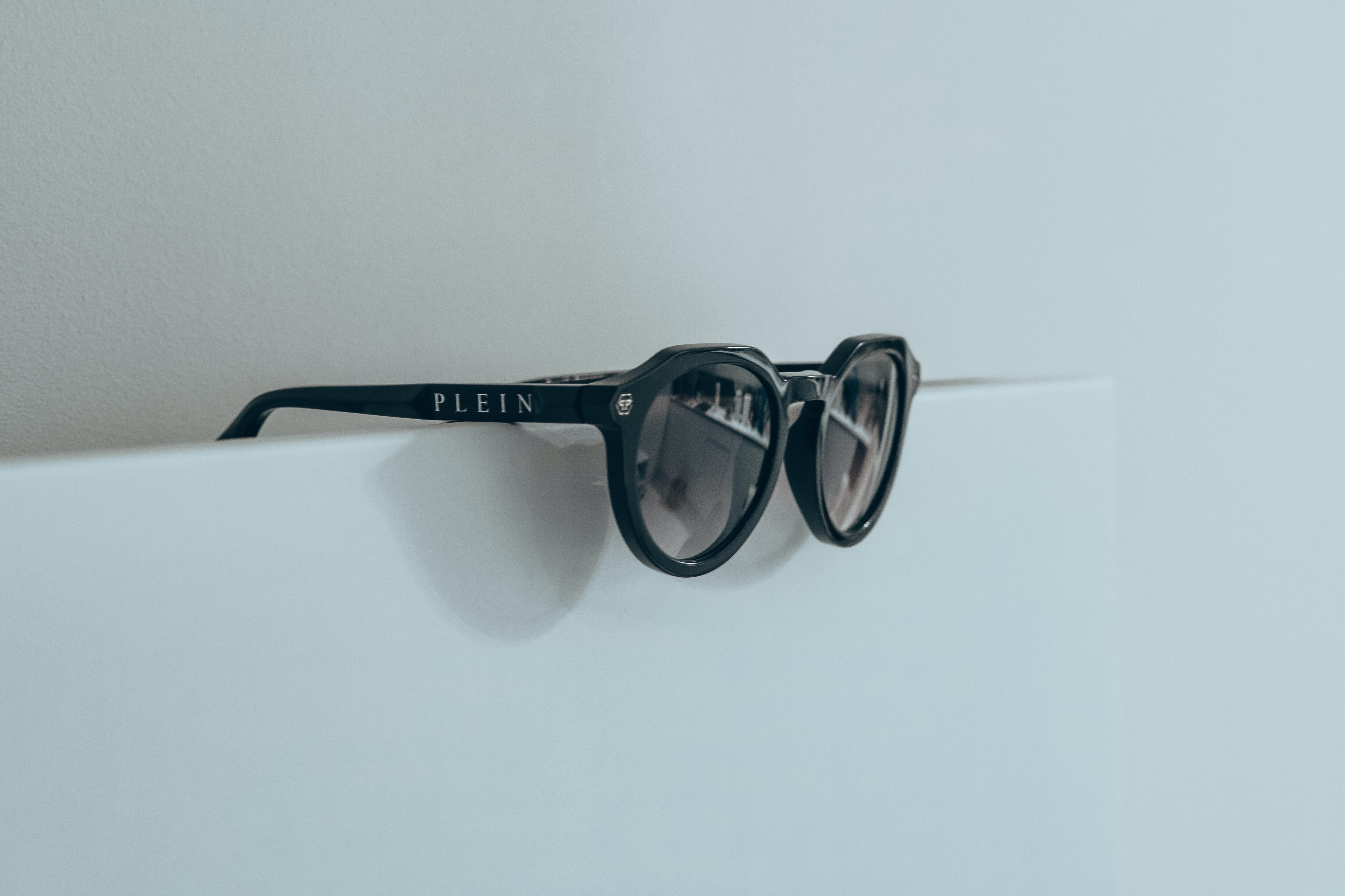 Escoja un modelo que le cubra todo el ojo. Foto: Pexels.