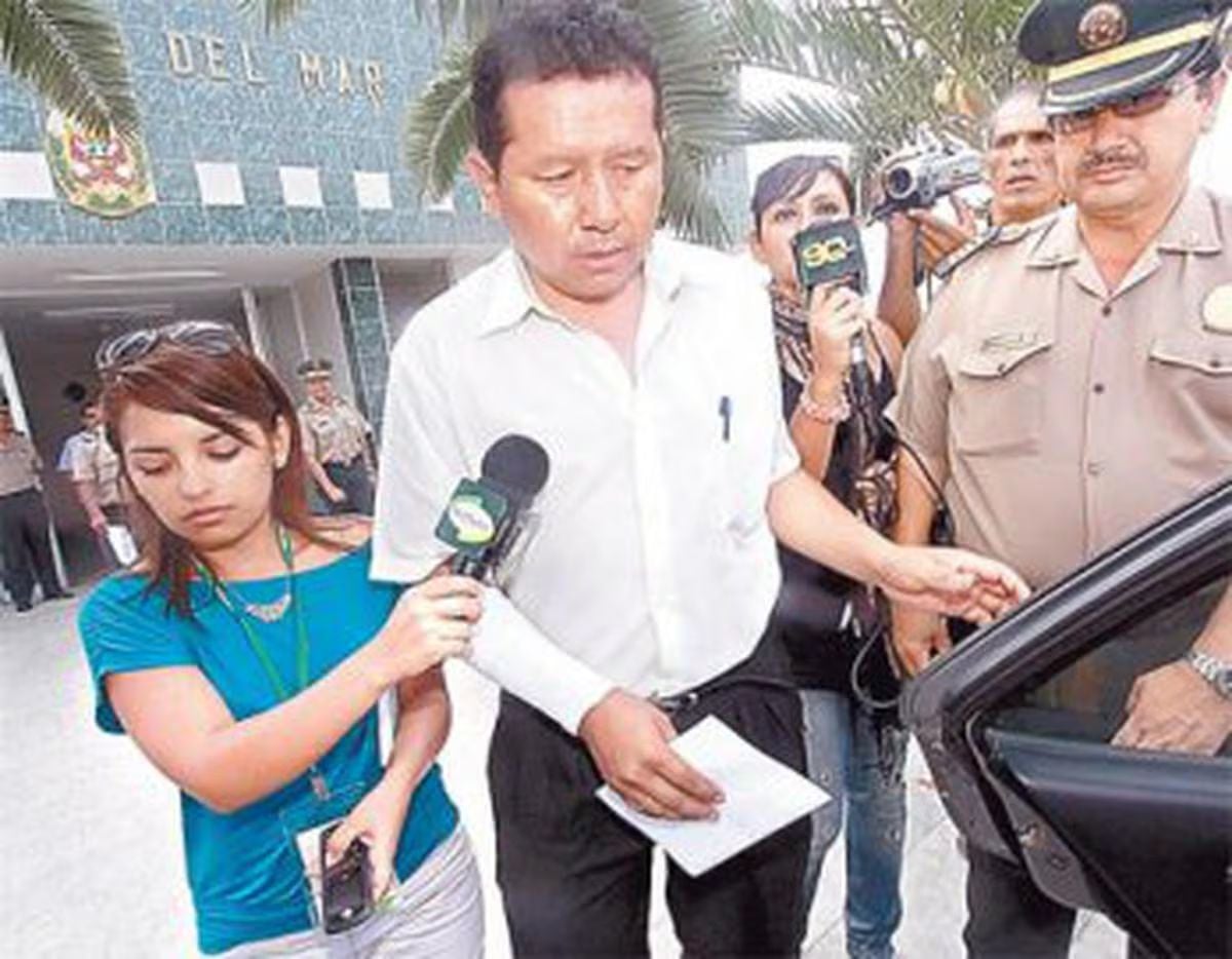 El fiscal provincial Walter Flores Ochoa intentó borrar sus huellas e incluso incendió su vehículo.