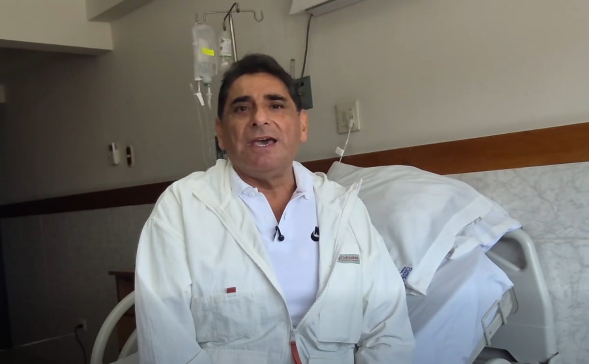 Carlos relata cómo se dio su intervención quirúrgica.