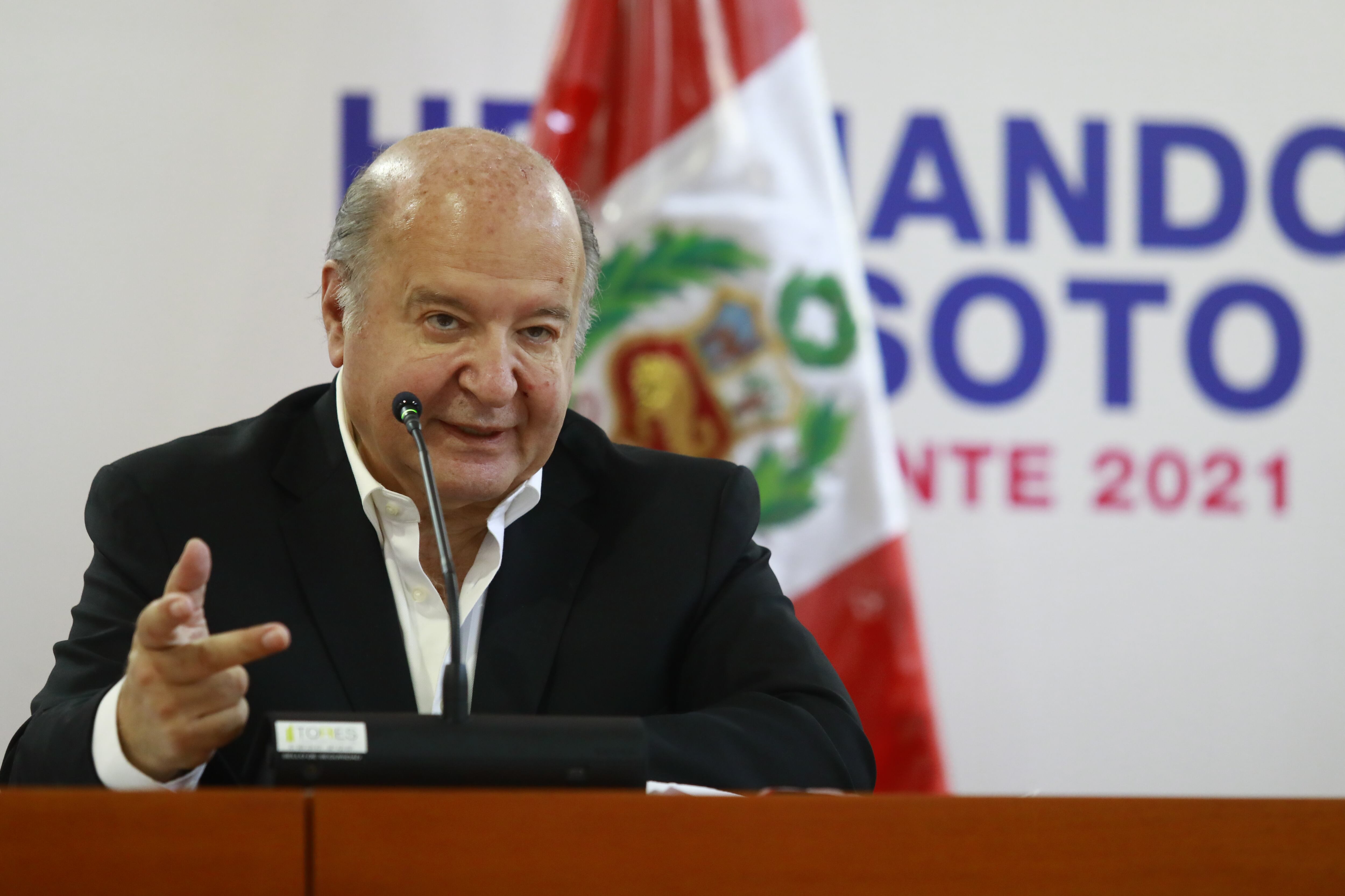 Hernando de Soto aseguró que quiere ganar en las urnas y no a través de tachas o exclusiones. (Foto: GEC)