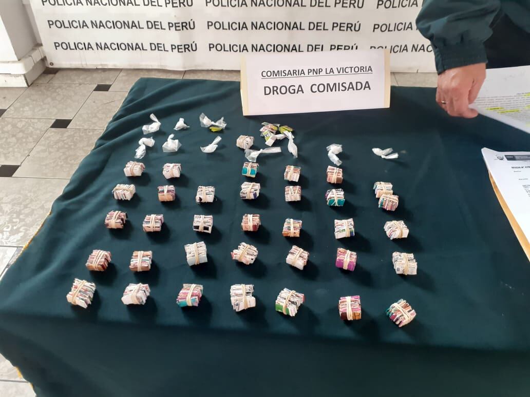Exsereno de La Victoria y amigos fueron intervenidos con drogas en dos operativos.