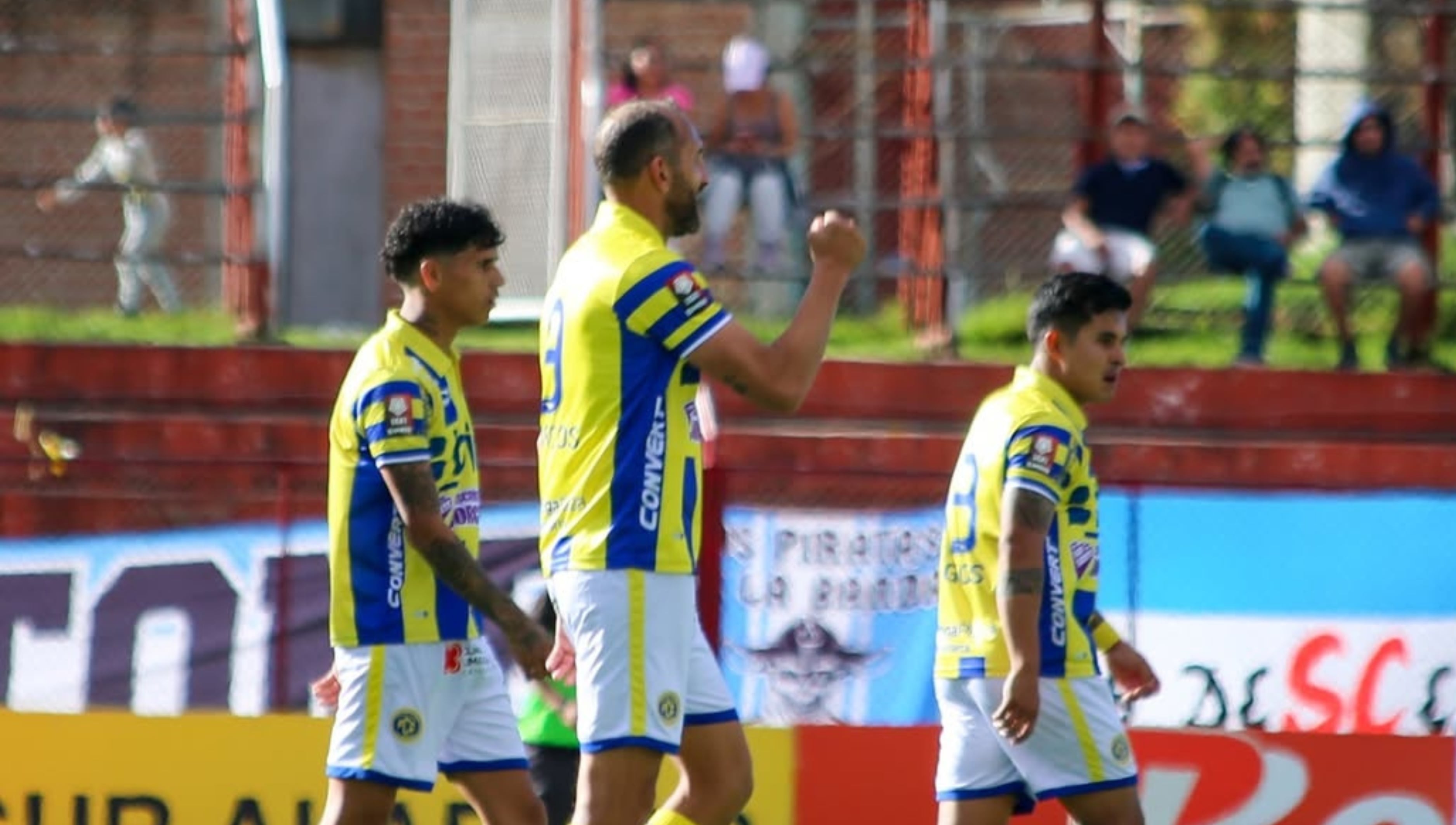 Barcos le anotó un gol a Cristal en Cajamarca. (Foto: Luis Padilla)