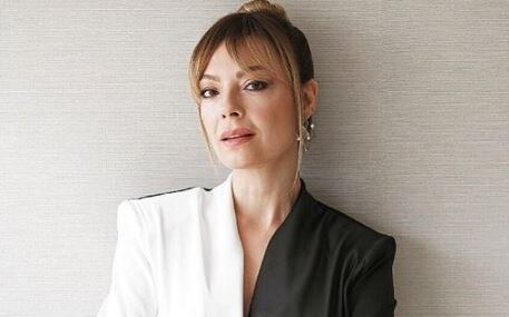 Özge Özder es una de las actrices más populares de Turquía gracias a su participación en exitosas series de televisión como “Infiel” y “Doctor milagro” (Foto: Özge Özder/ Instagram)