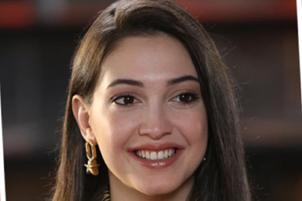 Cemre Gümeli como Deniz Koparan en "El hombre equivocado" (Foto: Gold Film)