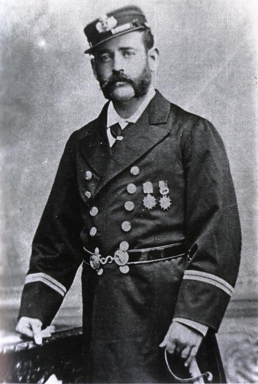 Teniente primero del Huáscar, Enrique Palacios.
