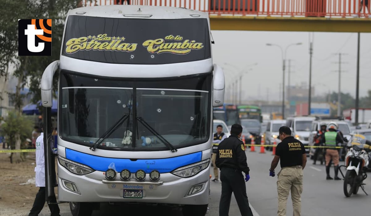 Los Olivos: tres heridos deja ataque a bus de orquesta “Las Estrellas de la Cumbia”.foto: Cesar Bueno @photo.gec