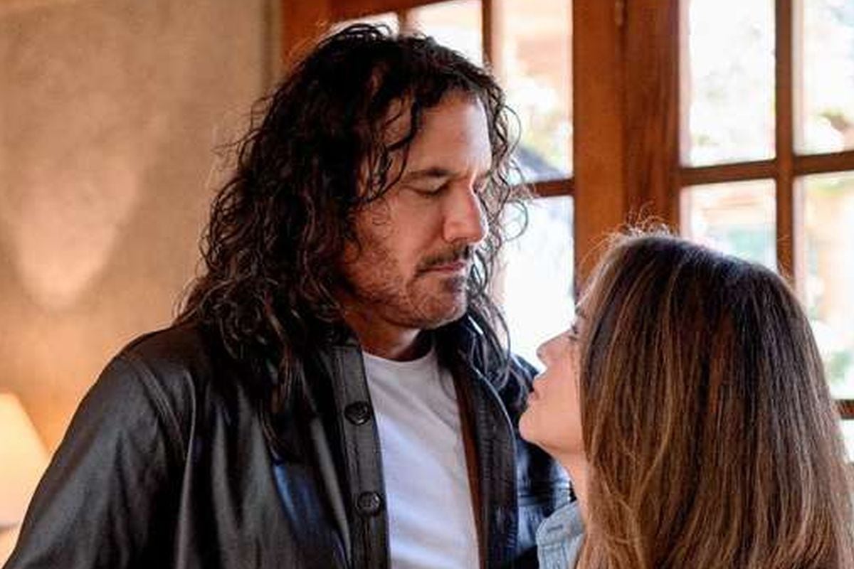 Norma Elizondo y Juan Reyes pasan por un momento difícil en su matrimonio. ¿Los celos lograrán separarlos? (Foto: Pasión de Gavilanes/Instagram)