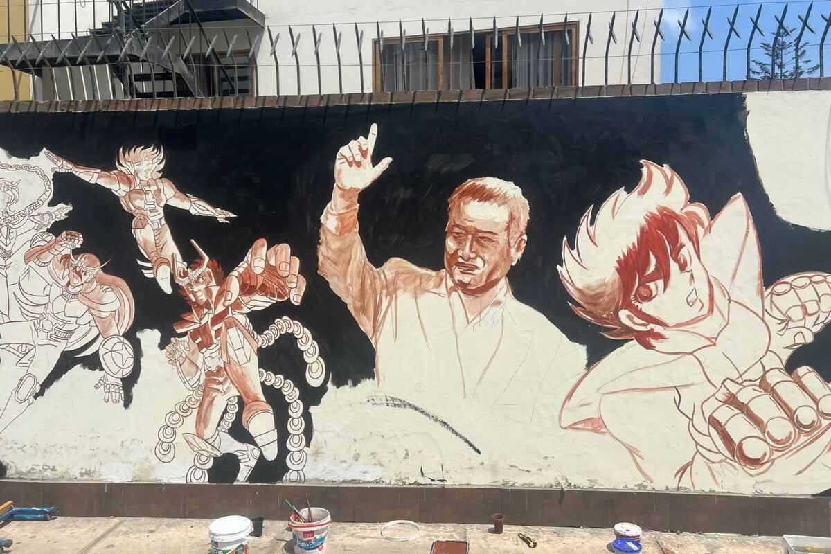 Coleccionista decidió pintar un mural en homenaje a los 'Caballeros del Zodiaco' en su propiedad, ubicada en el distrito de San Borja
