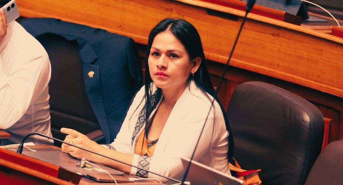 Silvana Robles.