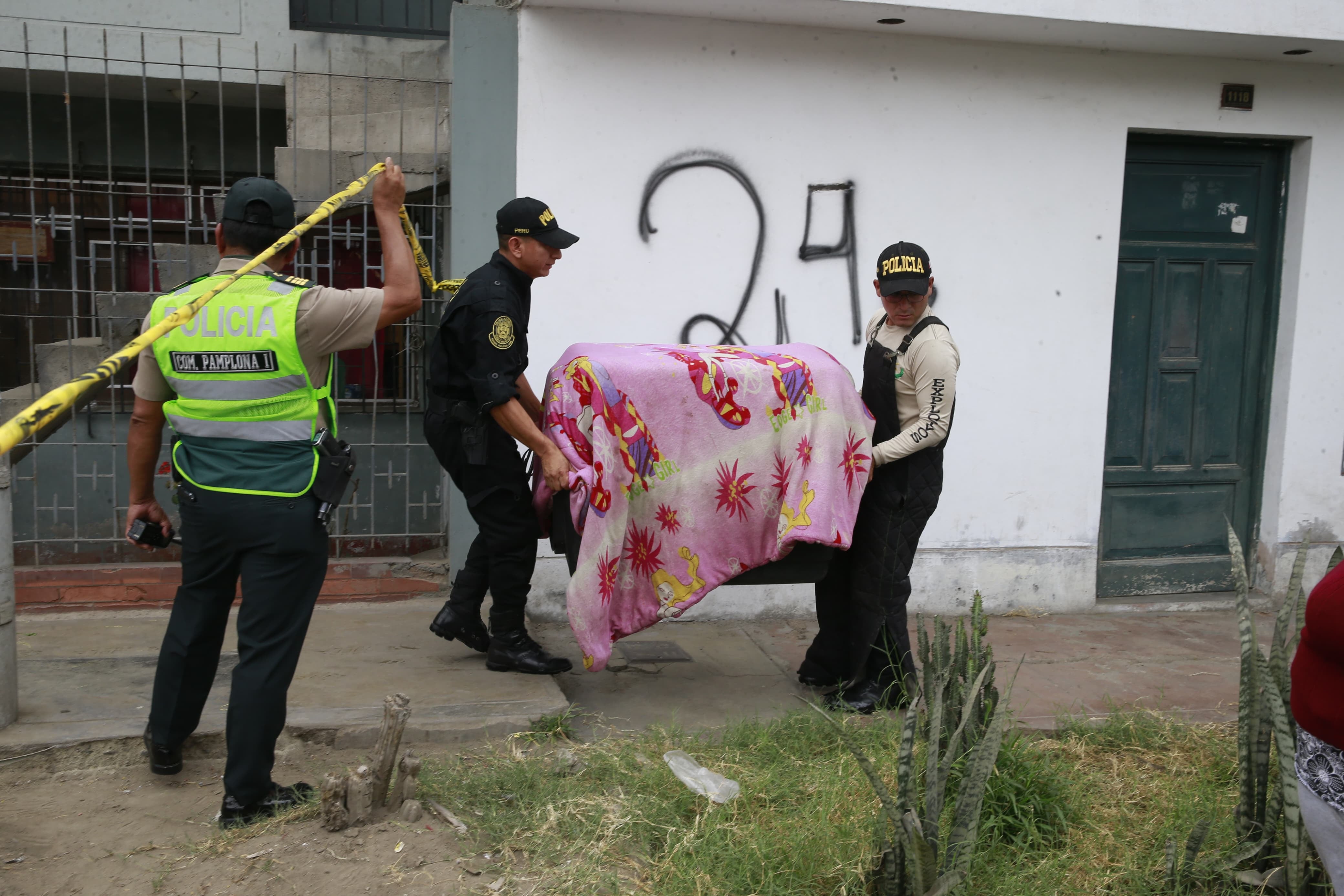 Perro ataca a su dueña y la mata dentro de su vivienda en Villa María del Triunfo.
Foto: Allen Gino Quintana / @photo.gec