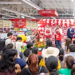 Abre hiperbodega con promociones y sorteo