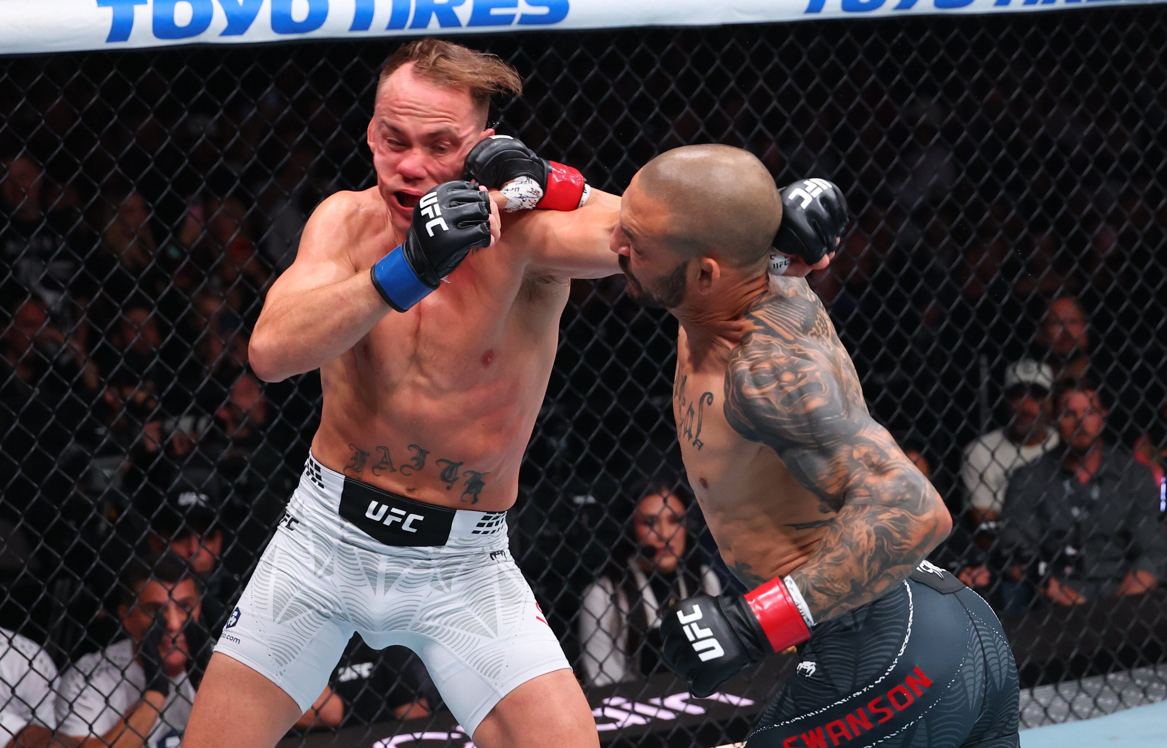 Cub Swanson venció por TKO a Nate Landwehr (@ufcnews)