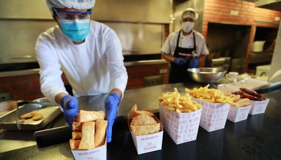 Gobierno confirma que se permitirá recojo de alimentos en restaurantes y servicios afines durante cuarentena por COVID-19. (Foto: GEC)