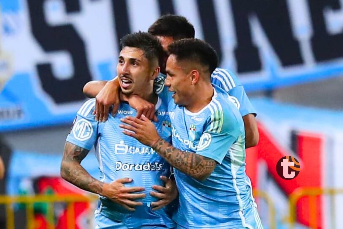 Sporting Cristal festeja su triunfo ante Universitario (Foto: GEC)