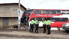 Puno: Bus se despista, choca con vivienda y muere chofer