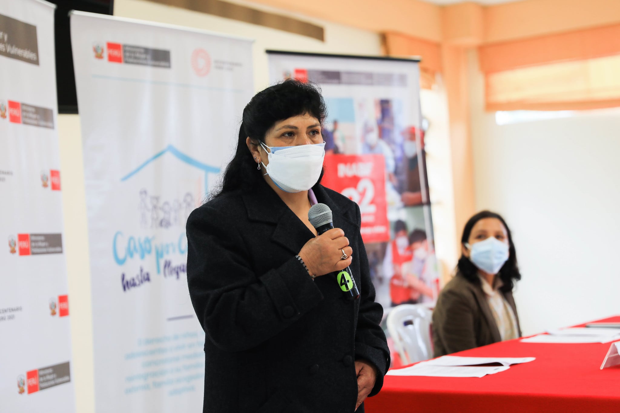 Primera dama, Lilia Paredes, respaldó programa que agiliza la adopción de niños y adolescentes en el país.