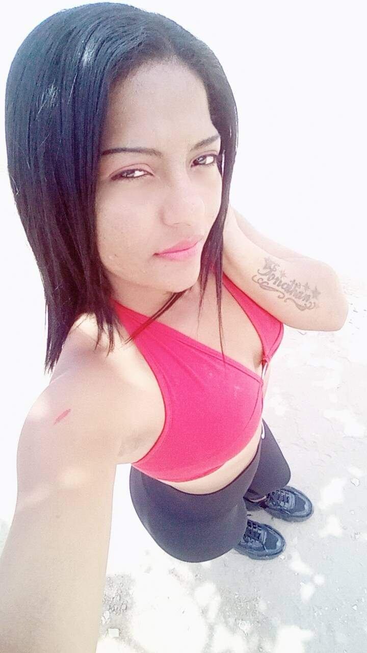 Una mujer extranjera de 26 años fue asesinada a balazos. Los presuntos autores del crimen fueron atrapados.