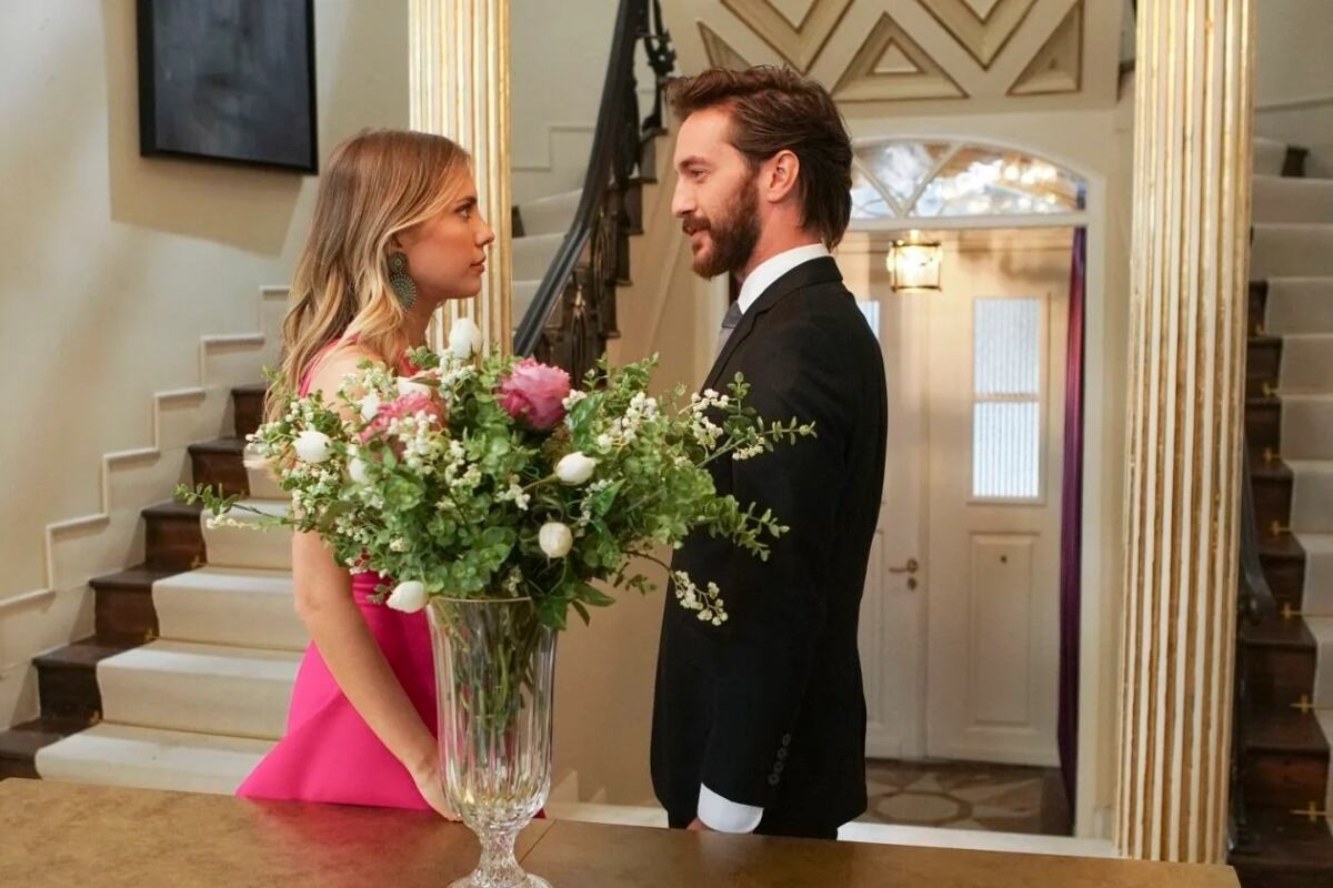 El reencuentro entre Kemal y Yildiz en “Pecado original” (Foto: Med Yapım)