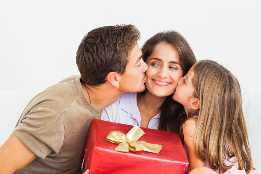 Si el 10 de mayo cae durante la semana, las escuelas a menudo organizan actividades del Día de la Madre para que los niños puedan cantar canciones a sus madres. (Foto: Enfemenino)