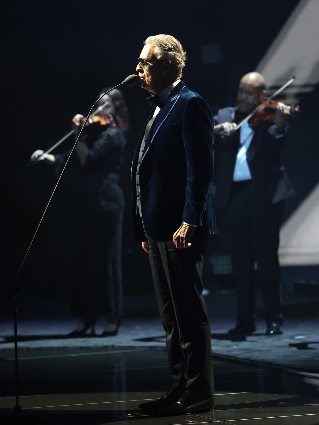 Andrea Bocelli y una genial interceptación en el Sorteo del Mundial (FIFA)