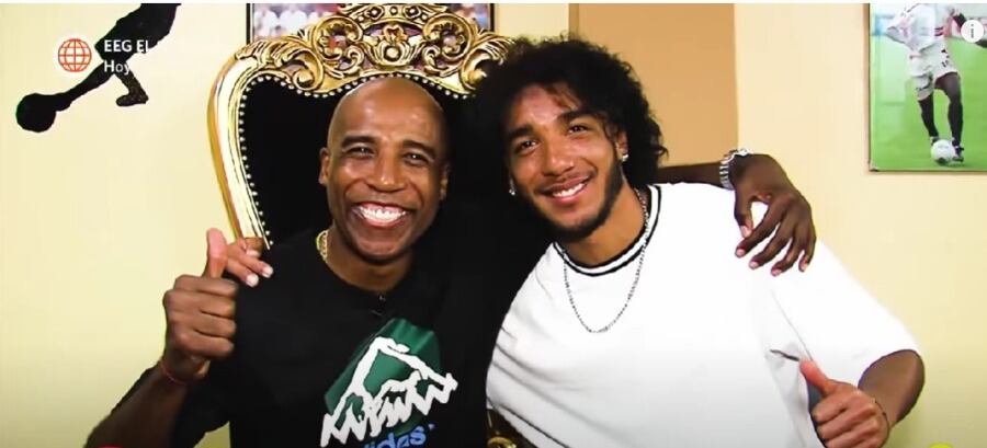 Luis Guadalupe junto al Cuto. Foto: Captura de pantalla 'America Hoy'