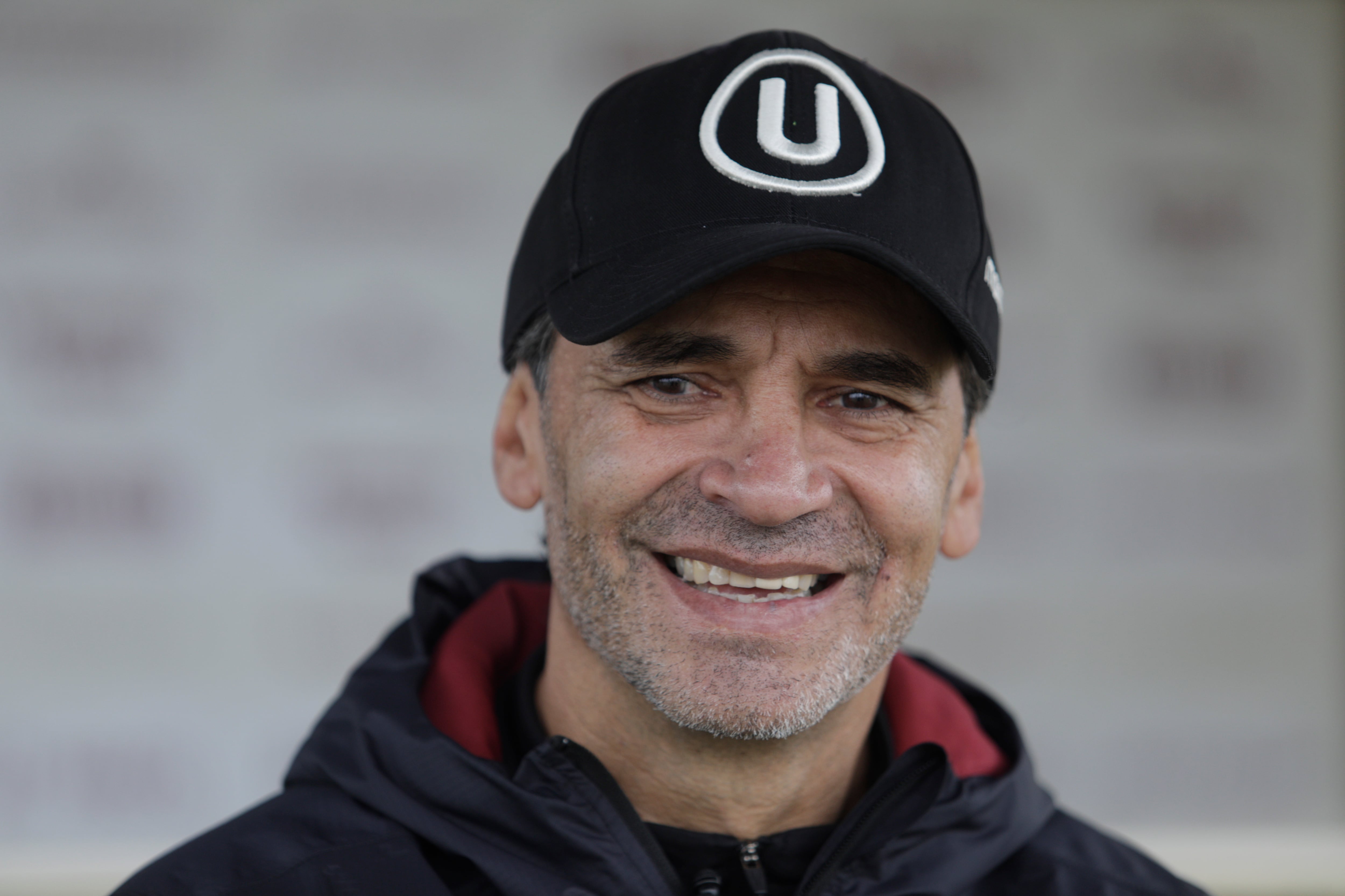 BUSTOS LE DICE NO A UNIVERSITARIO: “HOY SOY MILLONARIOS”