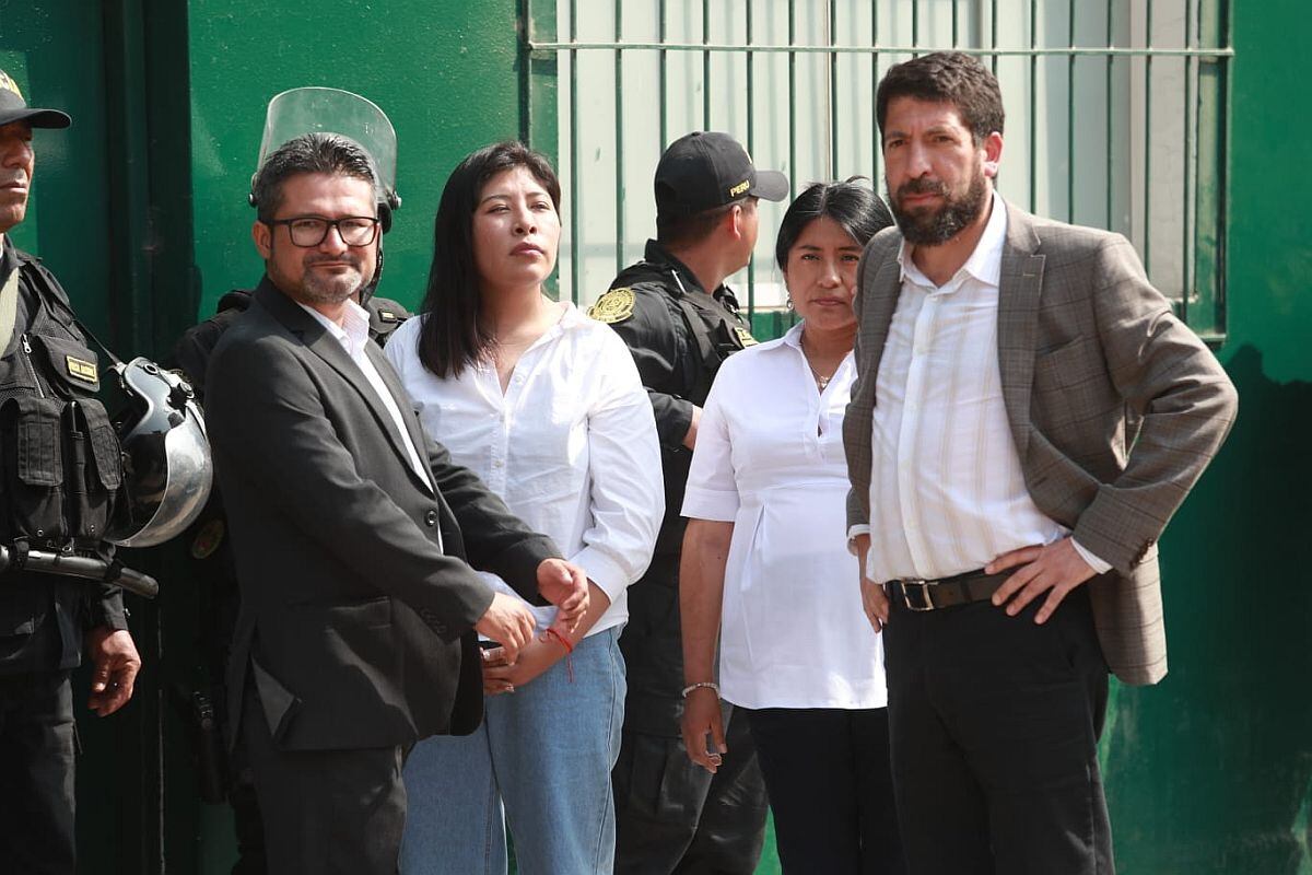 Raúl Noblecilla, abogado de Betssy Chávez, anunció que buscarán que el juez Juan Carlos Checkley se inhiba en el proceso contra Pedro Castillo, en el caso del Golpe de Estado (Foto: GEC)