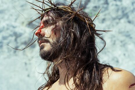 Según datos históricos y científicos, ¿a qué hora realmente murió Jesús en la cruz?