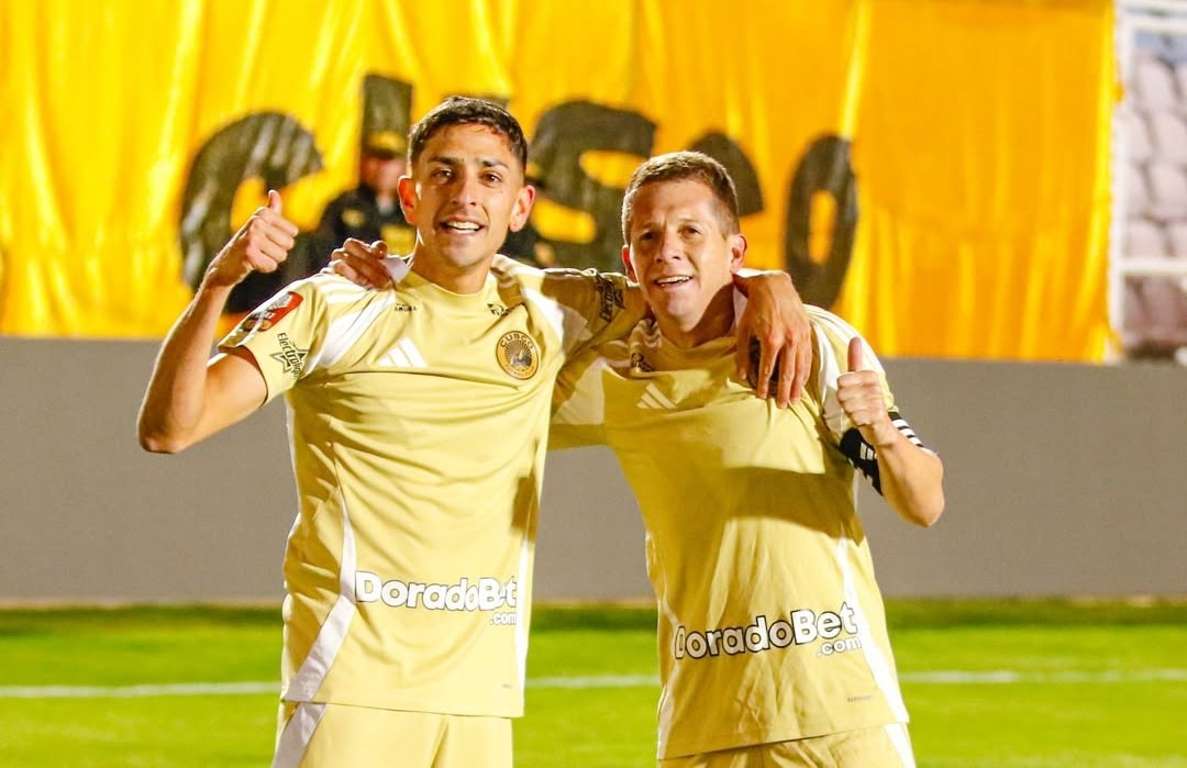Lucas Colitto y Nicolás Silva celebran los goles ante Alianza Lima. (@cuscofc)