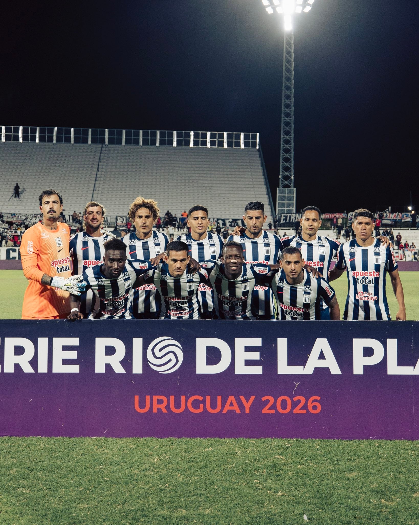 Once inicial de Alianza Lima ante Colo Colo. (@SerieRdeLP)