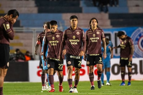 Derrumbe crema: Universitario cayó goleado 0-4 ante Deportivo Garcilaso, que toma la punta del Clausura |...