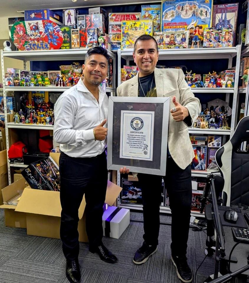 Francisco León (Japan Geek) junto a Jorge Vásquez (Jorge de Pegaso) reunidos en Japón. (Foto: Facebook 'Jorge de Pegaso')