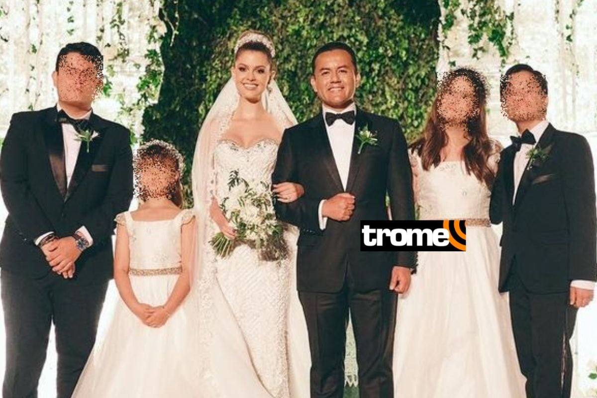 Brunella Horna y Richard Acuña el día de su boda junto a todos los hijos del excongresista. (Foto: Instagram)