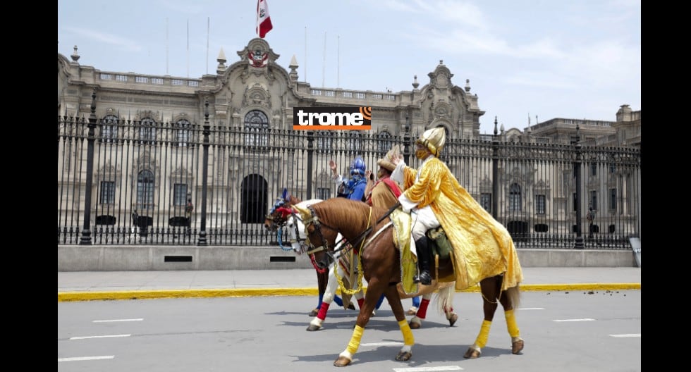 Policías realizan representación de la Bajada de Reyes en Lima. (Entrevista: Isabel Medina / Trome / Fotos: Britanie Arroyo)