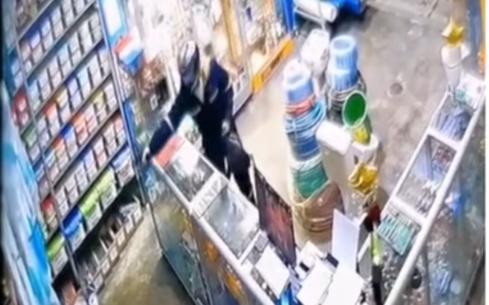 Cámaras de seguridad captaron el momento exacto del crimen.